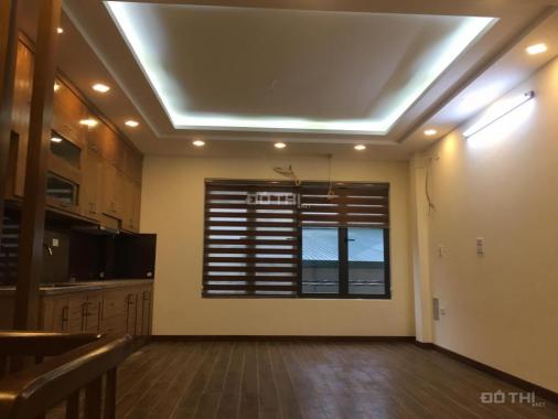 Bán nhà phố Dịch Vọng 35m2, 5 tầng mới tinh ô tô cách nhà 35m 3.5 tỷ