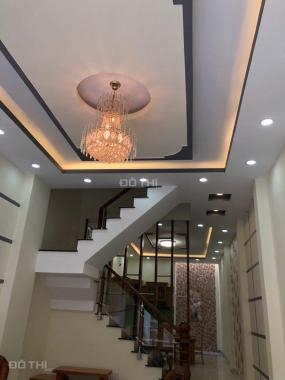 Bán nhà mới đẹp nằm mặt tiền hẻm 502 Huỳnh Tấn Phát, Q7, DT 4x15m. Giá 5.6 tỷ
