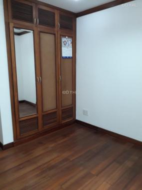 Tôi cần bán gấp căn hộ Quận 7, 3 PN, 121m2. LH 0937180079