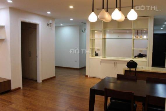 Cần cho thuê căn hộ 2208 N04 Trần Duy Hưng, 155m2, 3PN đủ đồ. LHCC 0985024383