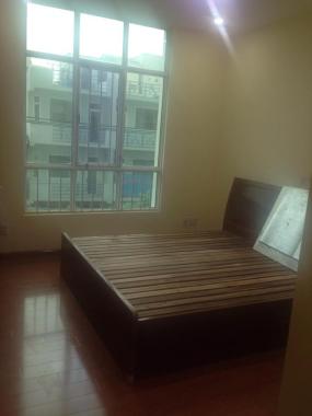Chính chủ cần cho thuê gấp căn hộ chung cư Phú Hoàng Anh, Nhà Bè, DT 129m2, full nội thất