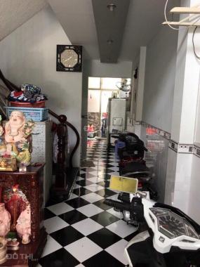 Bán gấp nhà mặt tiền hẻm 198 Nguyễn Thị Thập, Quận 7, DT 4x18m, nở hậu 4.3m, giá chỉ 4.5 tỷ