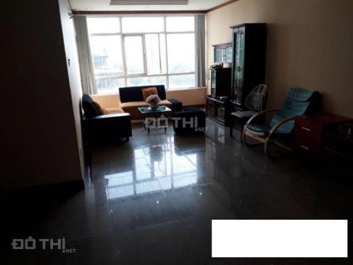 Tôi cần cho thuê nhanh căn hộ chung cư Giai Việt đường mặt tiền Tạ Quang Bửu, quận 8