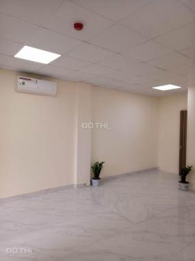 Cho thuê văn phòng 45m2 - 55m2 tại ngã tư Hoàng Quốc Việt, Cầu Giấy, giá tốt, LH: 0964.05.2828