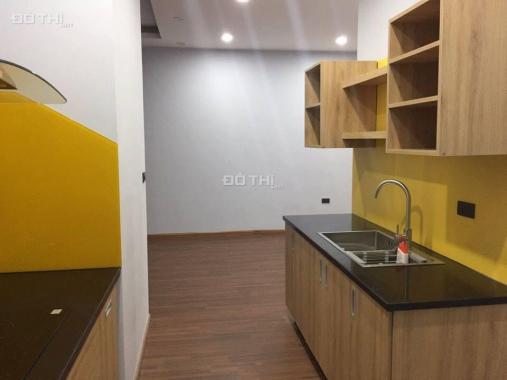 Cho thuê căn hộ chung cư FLC Complex Phạm Hùng 97m2, 3PN, không đồ, làm văn phòng, 11tr/th