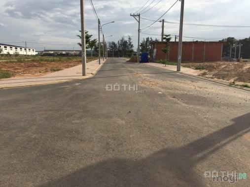 Đất bán ngay khu công nghiệp Chơn Thành, đối diện trường học cấp 2 Lê Văn Tám. 420 tr/nền 150 m2