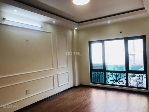 Bán nhà ngõ 279 Đội Cấn, Ba Đình 50m2 x 5 tầng ô tô gần nhà. Giá 5,55 tỷ