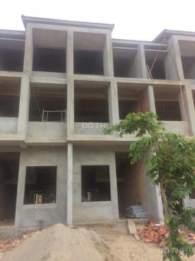 Bán nhà thô 3 tầng hoàn thiện mặt ngoài trung tâm thành phố Huế. Lh 01645815164