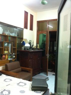 Cho thuê nhà ngõ 124 Minh Khai 60m2, 3 tầng, ô tô đỗ cửa làm văn phòng