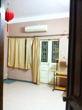 Cho thuê nhà ngõ 124 Minh Khai 60m2, 3 tầng, ô tô đỗ cửa làm văn phòng