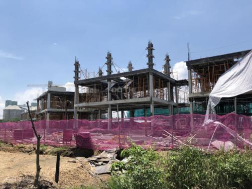 Cần bán nhà 1 trệt, 2 lầu đang xây dựng gần đường Nguyễn Duy Trinh, p. Phú Hữu, Quận 9