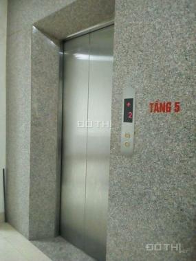 Góc nhượng lại văn phòng tầng 5 ở ngõ 133 Thái Hà, 55m2, giá bao rẻ