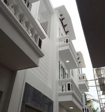 Bán nhà phường Đồng Mai, Yên Nghĩa 40m2, 3 tầng, đường 6m, ô tô tránh nhau, giá 1,28 tỷ