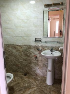 Cho thuê căn hộ tòa C3 đường Nguyễn Cơ Thạch 130m2, 3PN, đủ đồ nhà cực đẹp, giá 12tr/tháng