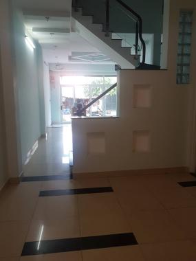 Cho thuê nhà 3 lầu trên MT Tạ Quang Bửu, P5, Quận 8, diện tích 4x20m, thiết kế 6 phòng