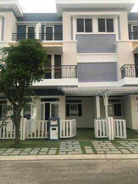 Cần bán nhà mặt tiền đường Nguyễn Duy Trinh, DT 5x23m, nhà xây 1 trệt, 2 lầu. LH 0936227349