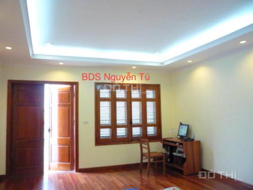 Bán nhà ngõ Thông Phong, Đống Đa, nhà đẹp, DT 30m2, 4 tầng, giá 3.4 tỷ