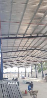 Cho thuê 4 kho diện tích 1200m2 - 1600m2, Đức Hòa Đông, Đức Hòa. Đường xe công