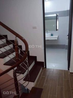 Bán nhà phố Vĩnh Tuy mới tinh, hiện đại 35m2, 5 tầng, ngõ rộng, 2.9 tỷ