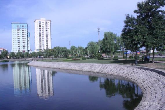 Bán nhà 35m2 Hồ Đền Lừ - Nguyễn Đức Cảnh, view hồ, mặt tiền 4m, ngõ cực rộng, giá 2,4 tỷ