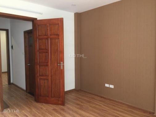 Cần bán nhà Khuất Duy Tiến, DT 56m2 x 5T gara ô tô, thoáng vĩnh viễn, 7.8 tỷ