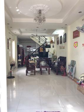 Bán gấp nhà 1 lầu hẻm xe hơi 95 Lê Văn Lương, Quận 7 