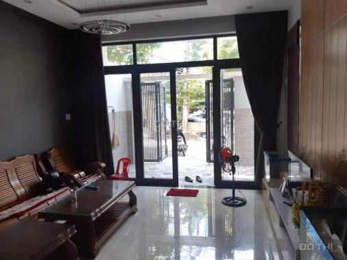 Cho thuê nhà 3 tầng, MT đường 5.5m, gần Hà Huy Tập, Q. Thanh Khê 104m2, giá 13 tr/tháng