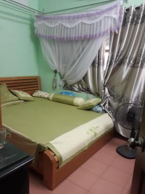 Nhà dân xây 39m2 trung tâm Thạch Bàn, Long Biên chỉ 1,75 tỷ. LH: 0974520796