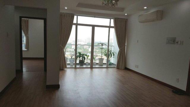 Bán căn hộ thông tầng Hoàng Anh Gia Lai 3, 200m2, 4 phòng ngủ, giá 2,8 tỷ tặng nội thất. 0911422209