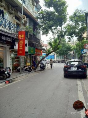 Bán nhà mặt phố Chân Cầm, Hoàn Kiếm, DT 36m2, mặt tiền 4.5m, 17.8 tỷ. LH: Hưng 0393171373