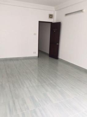 Cần cho thuê gấp văn phòng hẻm 362, đường Ung Văn Khiêm, diện tích 40m2, có điều hoà, nối đi riêng