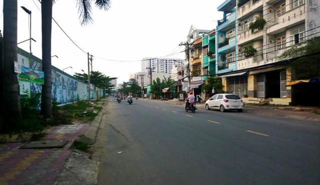 Bán nền đất mặt tiền đường 42 Phạm Đức Sơn, khu Trương Đình Hội, Quận 8, DT 5x20m
