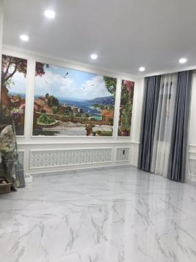 Cần bán nhanh villa tại đường 64, P. Thảo Điền, Quận 2, Tp. HCM, diện tích 8 x 24m, giá 32,1 tỷ