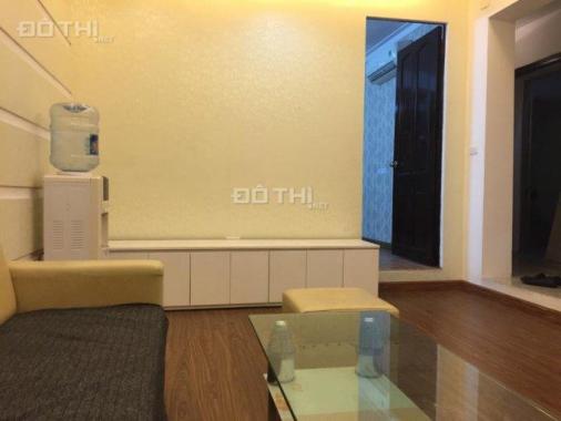Bán căn hộ TT tầng 4 Quỳnh Mai - Kim Ngưu 52m2, ô tô chân cầu thang, đủ nội thất, giá 1.35 tỷ