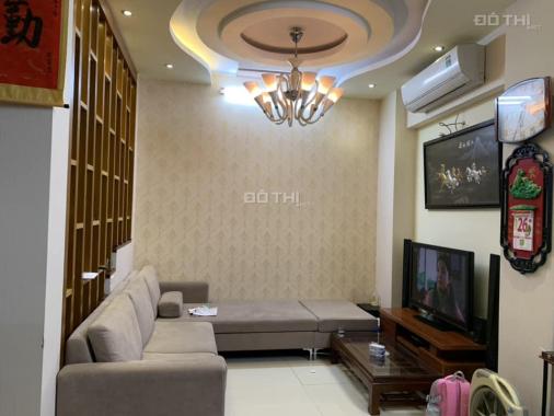 Bán nhà phố Hào Nam, Đống Đa, nhà cực đẹp, ở luôn, DT 51m2, giá 4,45 tỷ. LH 0914424268
