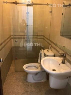 Cuối năm kẹt tiền cần bán gấp nhà mới 1 lầu, 100m2, gần chợ Bình Chánh, SHR, 990tr