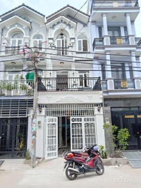 Bán nhà sổ hồng riêng chính chủ 3 tầng, 4 x 16m, MT đường 10m, tại Huỳnh Tấn Phát, Nhà bè