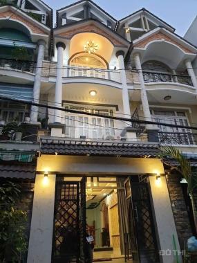 Bán nhà Huỳnh Tấn Phát, thị trấn Nhà Bè, nhà đẹp, giá rẻ đầu tư