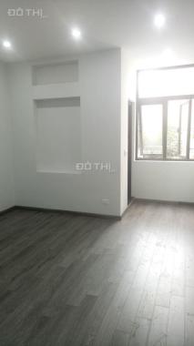 Bán nhà Bùi Xương Trạch, 60m2, nhà đẹp long lanh, ô tô vào nhà, lô góc. Giá 5.35 tỷ