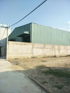 Kho mới xây 800 m2 đường Võ Văn Vân