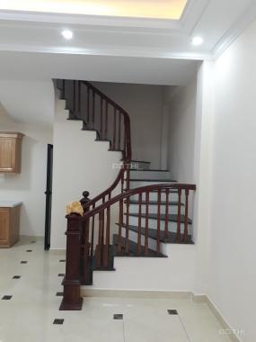 Bán nhà đẹp cạnh Vincom Hà Đông, kinh doanh thuận lợi, DT 35m2, giá 3,3 tỷ. LH 0964427111