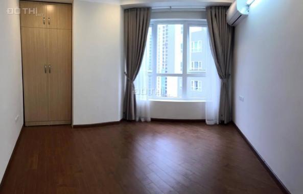 Cho thuê căn hộ chung cư Golden West, Số 2 Lê Văn Thiêm, 75m2, 2 PN, giá 8.5 tr/th. 0974881589