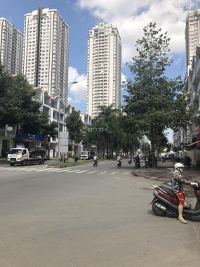 Chính chủ bán đất nền DT 5x20m, khu Him Lam, MT đường D4, thông ra Nguyễn Hữu Thọ. LH: 0938294525