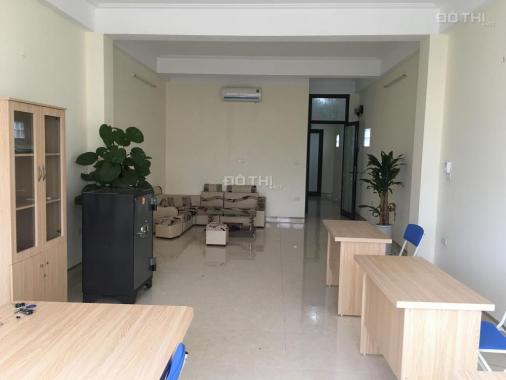 Chính chủ cho thuê VP 30m2 tại ngã 3 Nguyễn Khánh Toàn, Quan Hoa, giá tốt, SD ngay. LH: 0964052828