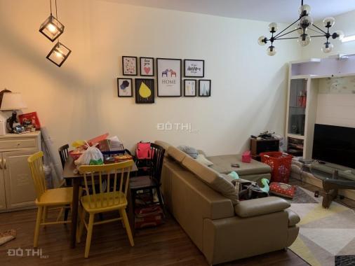 Cần bán căn hộ Oriental PLaza, 77m2, 2 PN, đầy đủ nội thất, view đẹp. LH 0932779575