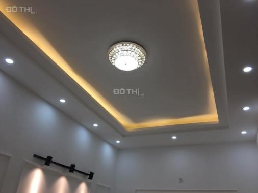 Bán biệt thự mini 3 tầng, 60m2 phố Lạc Trung, ô tô, KD, giá chỉ 4.8 tỷ. LH 0904627684