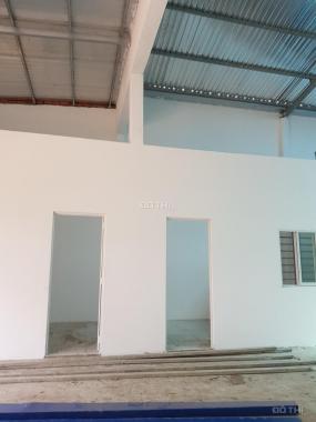 Bán kho xưởng mới xây ngay công ty ATAD, cách Tỉnh Lộ 824 tầm 200m. DT: 10x50m, giá 5.3 tỷ