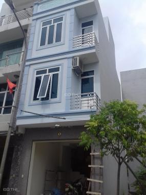 Chính chủ bán nhà, DTCN 35,3 m2, 3 tầng mới xây tại phố Xốm, Hà Đông