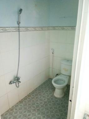 Nhà cấp 4, DT: 90m2, 2 phòng ngủ, ngay nhà trẻ Hồng Quân, đường 768B, KP4, Trảng Dài