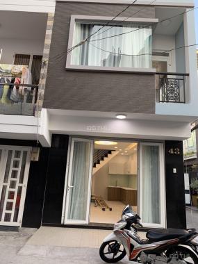 Bán nhà riêng tại đường 10, Phường Tân Quy, Quận 7, Hồ Chí Minh diện tích 4x8m2, giá 4.2 tỷ